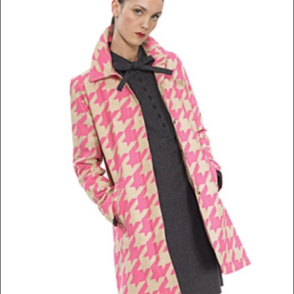 Isaac Mizrahi pink & tan houndstooth trench coat M